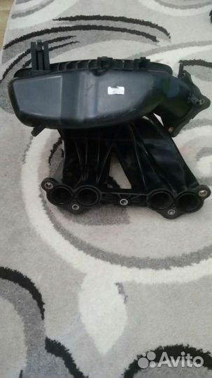 Впускной колектор