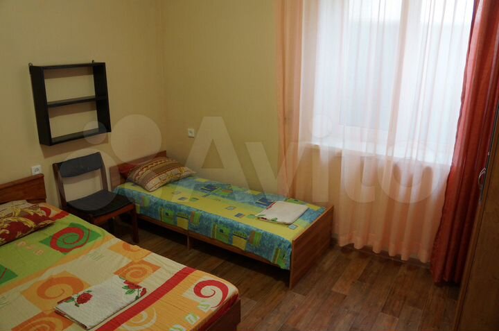 Комната 12 м² в 4-к., 1/1 эт.