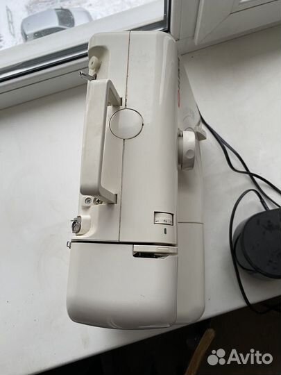 Швейная машинка Elekta ESM-110