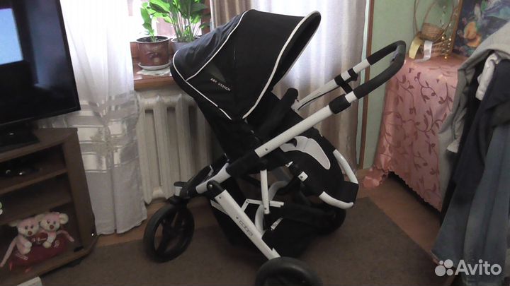 Коляска детская 