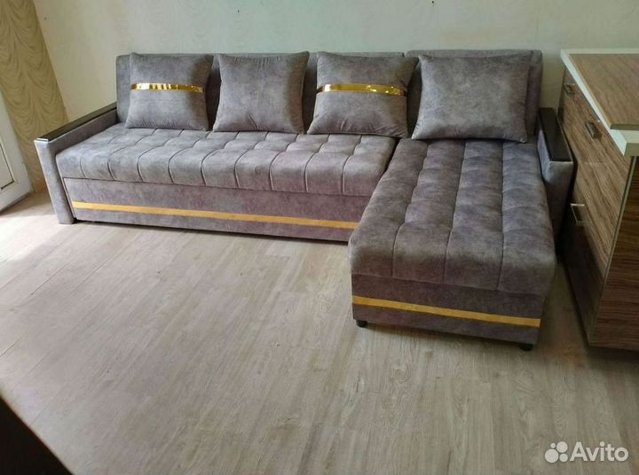 Угловой диван в наличии не б/у