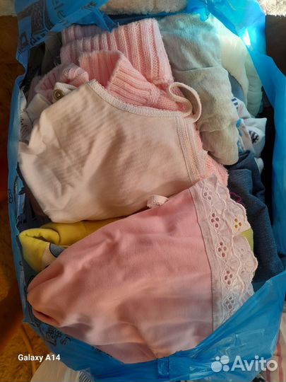 Огромный пакеты вещей на девочку