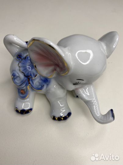 Слоник статуэтка фарфор