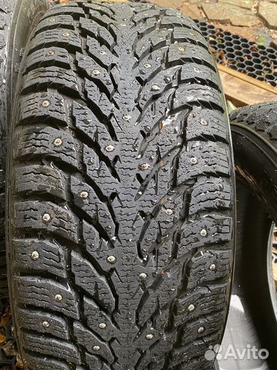Nokian Tyres Hakkapeliitta 9 SUV 255/55 R19 111T