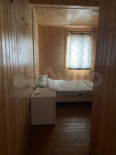 Комната 15 м² в > 9-к., 1/2 эт.