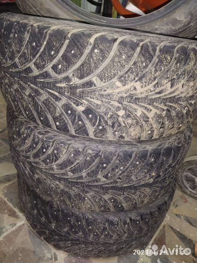 Sava Eskimo Stud 225/50 R17 94T