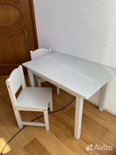 Детский стол со стульями IKEA