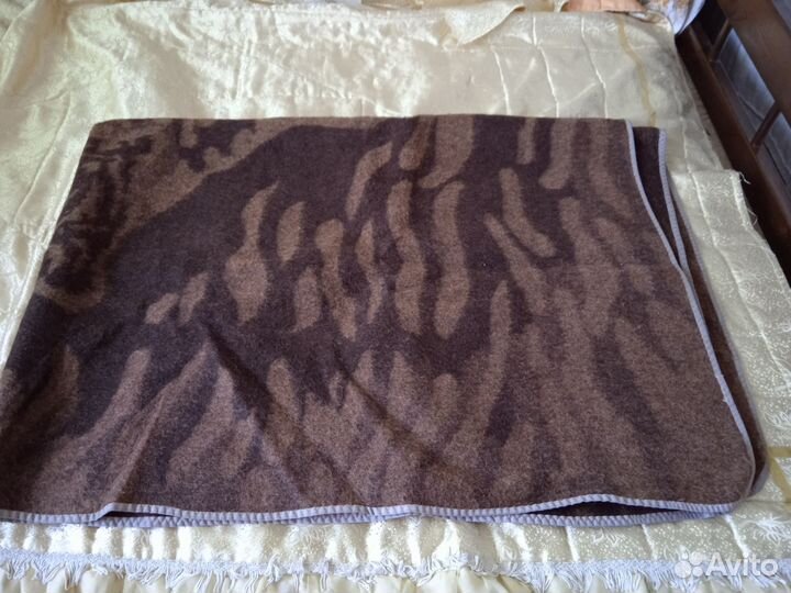 Одеяло шерстяное