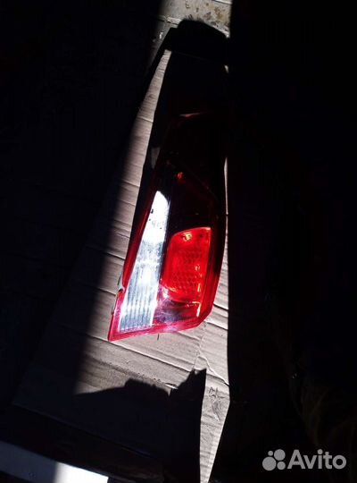 Фонарь задний киа