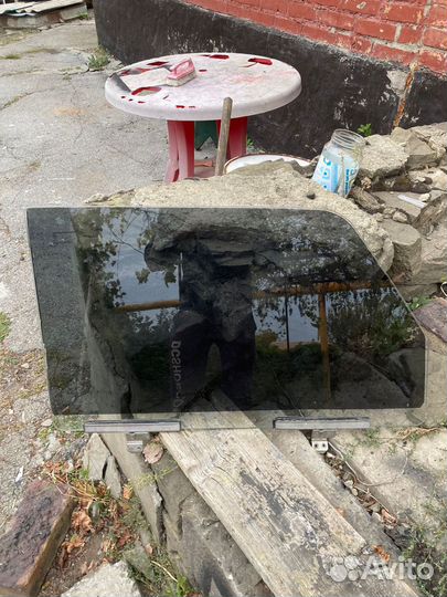 Стекло переднее левое ваз 2107