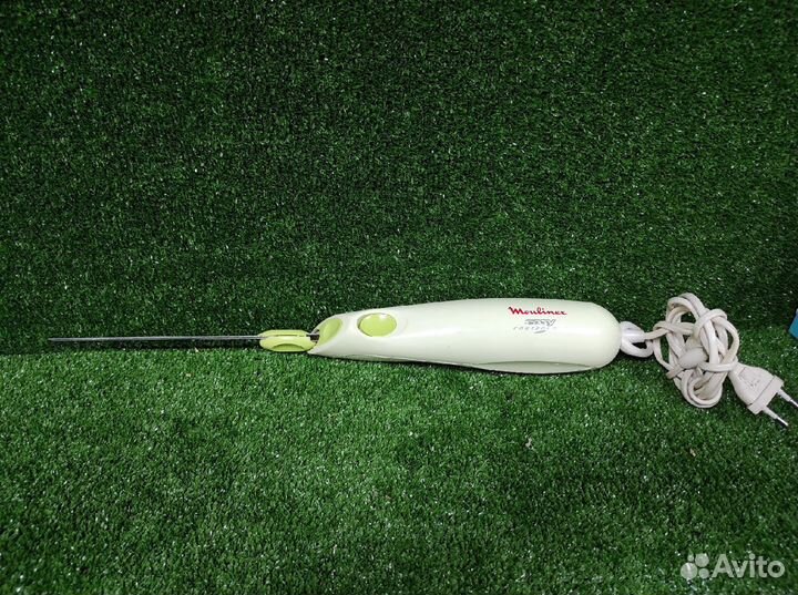 Нож электрический Moulinex Easy Control Duo AV2