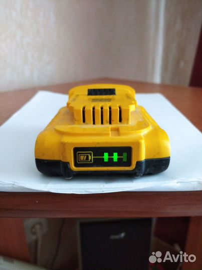 Аккумулятор DeWalt 2.0 Ah