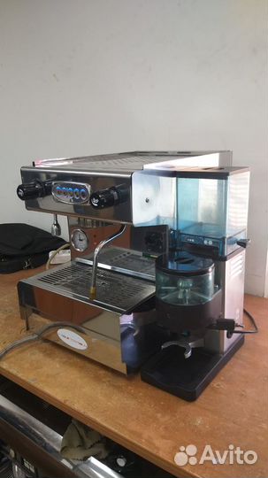 Кофемашина рожковая профессиональная Lumar