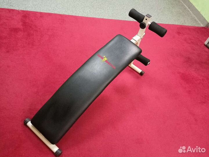 Жимовая скамья