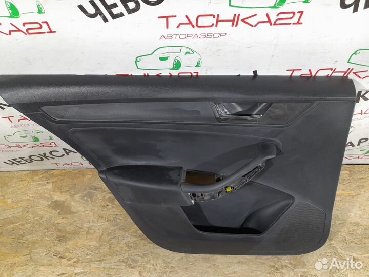 Обшивка двери задняя лев Skoda Rapid 1 (2013-2019)