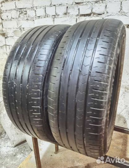 Continental ContiPremiumContact 5 215/55 R17 94W