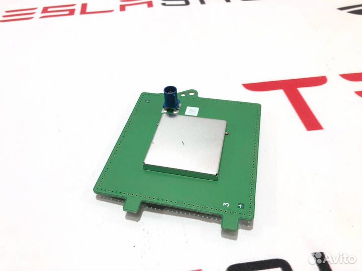 Антенна GPS (навигации) Tesla Model Y 2021