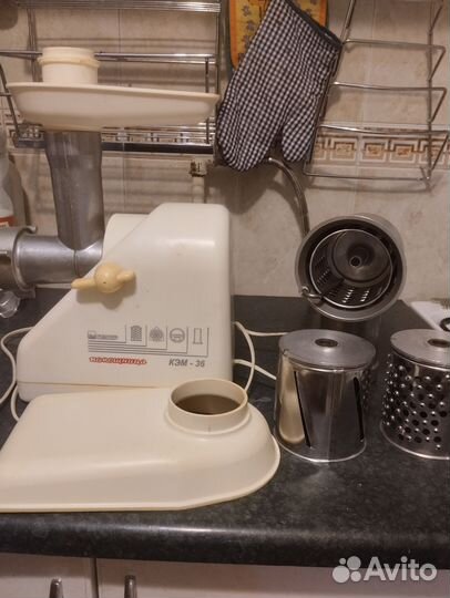 Мясорубка электрическая