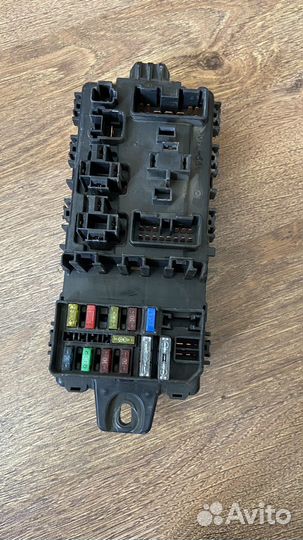 Блок предохранителей Mitsubishi Lancer 7