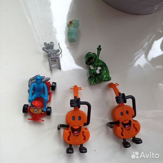 Игрушки из киндера