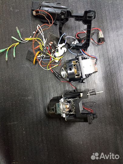 Внутрености от фары тигуан \нового покаления с лед