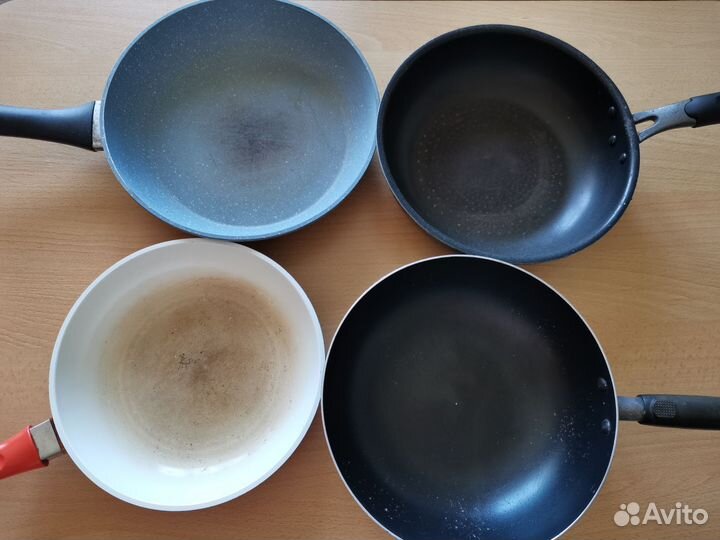 Сковородки и крышка
