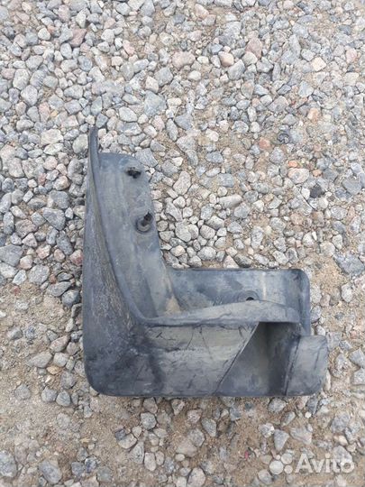 Аутбек Брызговик передний Лев Outback 14-21