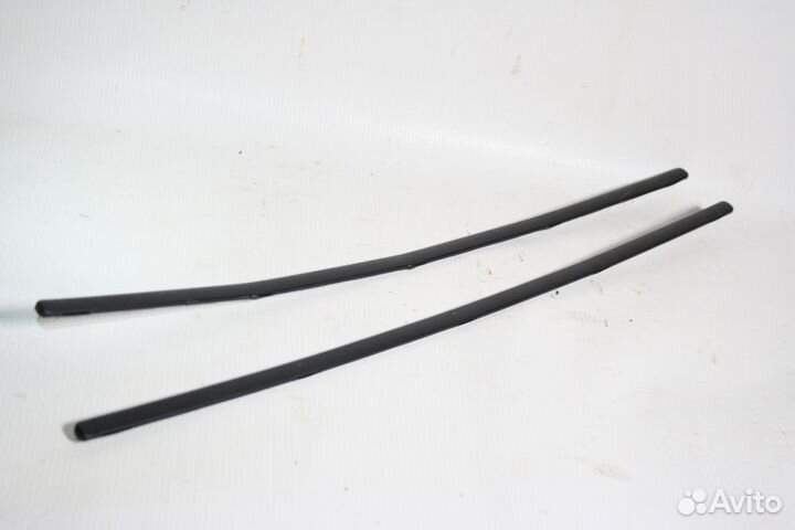 Молдинг задней двери Hyundai Solaris 1