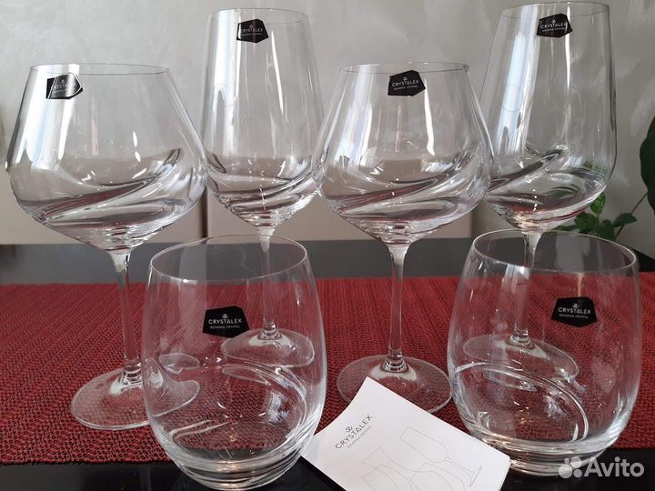 Бокалы для вина и стаканы для воды Чехия