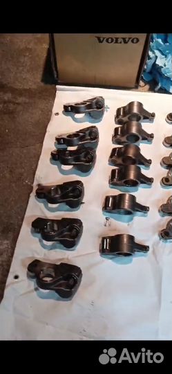 Комплект оригинальных бу рокеров volvo D16
