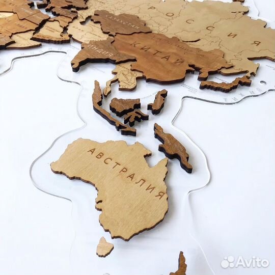 Карта мира из дерева на стену