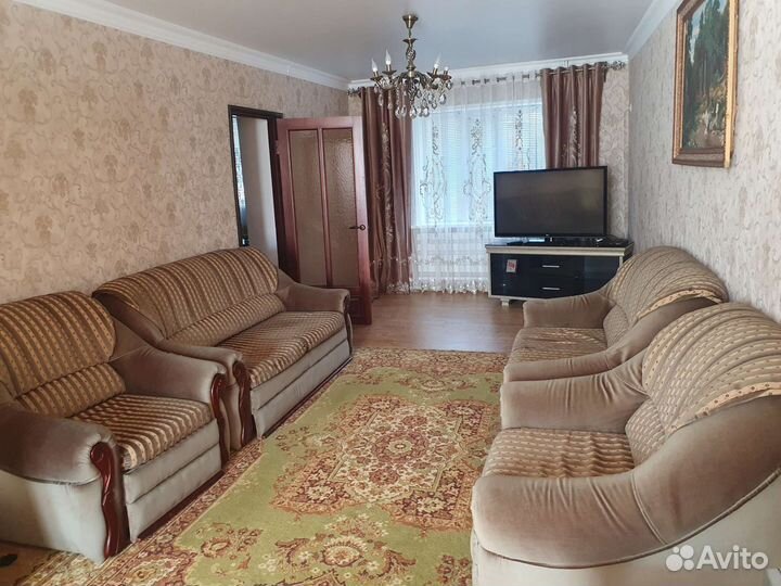 Диван