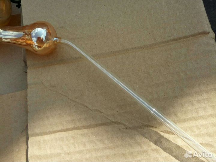 Вазочка и два тюпьпана