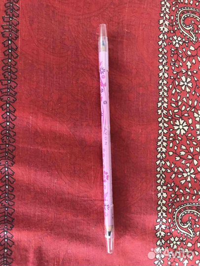 Карандаши для глаз, тени, румяна