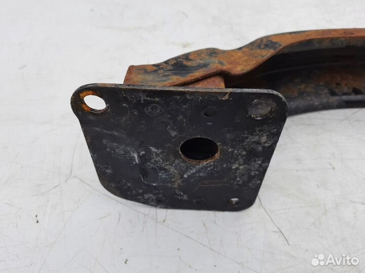 Усилитель заднего бампера Renault Megane 2