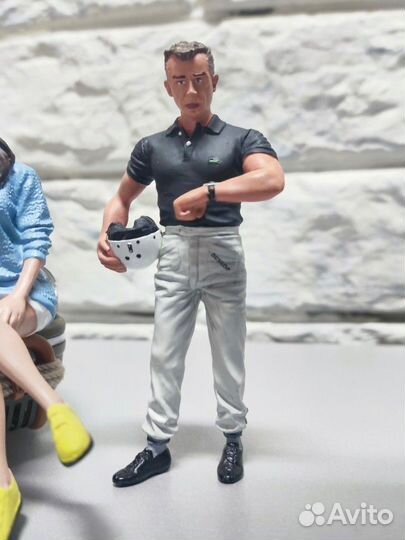 Фигурки для моделей разные 1:18