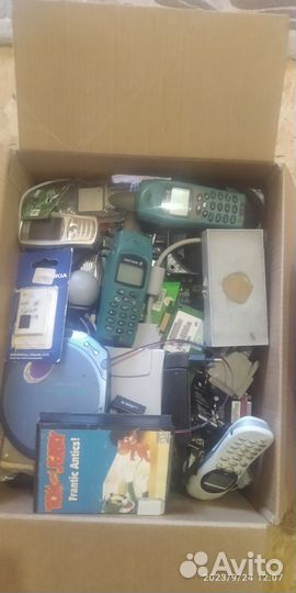 Коробки с электроникой