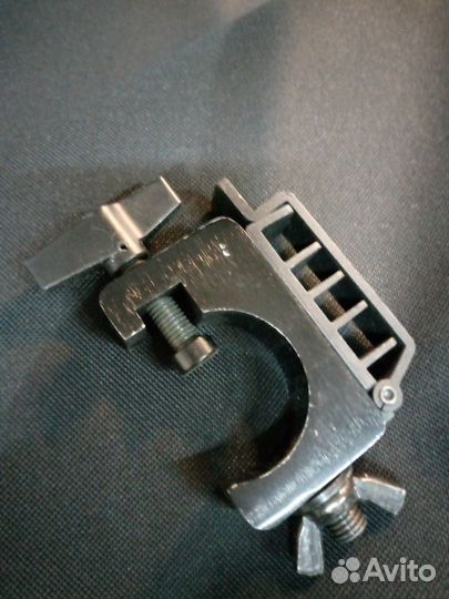 Струбцина с держателем кабелей onstage LTA4770