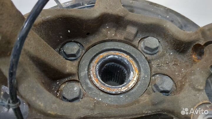 Ступица (кулак, цапфа) правая передняя Nissan Leaf 2017, 2020