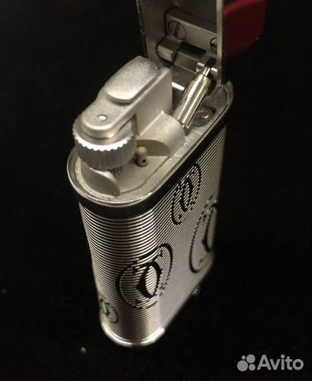 Зажигалка Cartier. Оригинал. Состояние новой