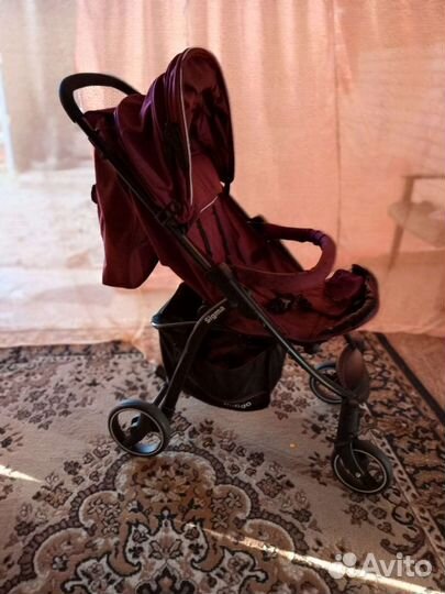 Прогулочная коляска
