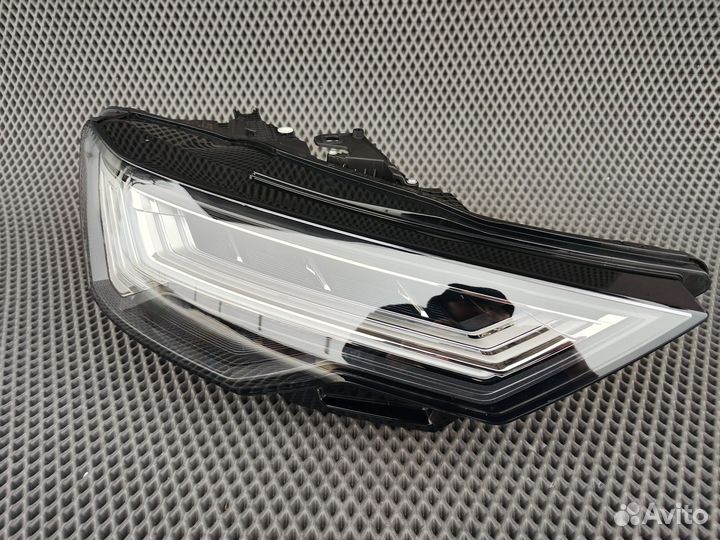 Фара правая диодная full LED matrix Audi A6 C8