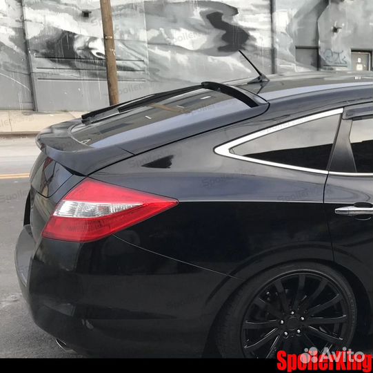 Спойлер заднего стекла (козырек) Honda Crosstour