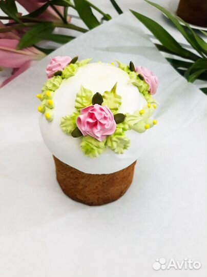 Пасхальные куличи на Радоницу