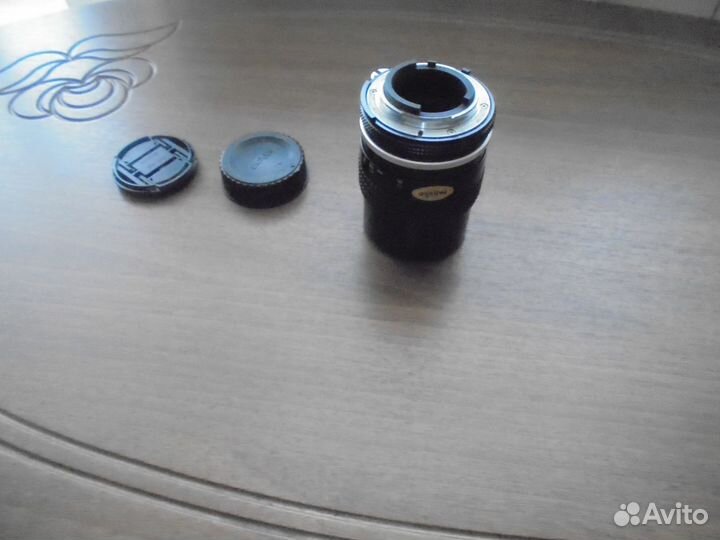 Обьектив. nikon. nikkor 135mm