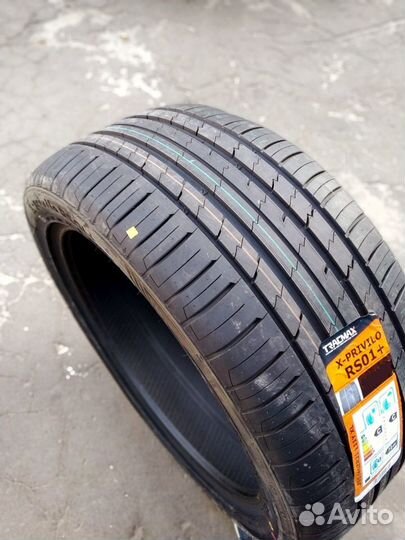 Tracmax X-Privilo RS01+ 275/45 R20