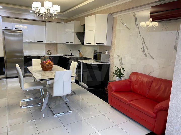 3-к. квартира, 105 м², 6/10 эт.