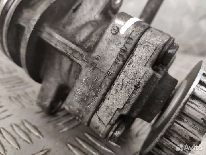 Насос гур Volkswagen Transporter T5 2.5 070145249