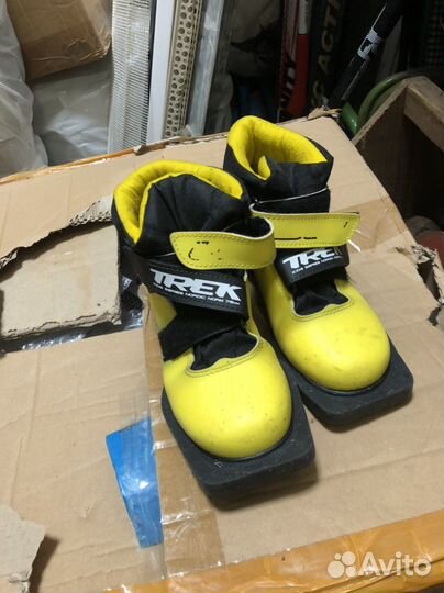 Лыжные ботинки