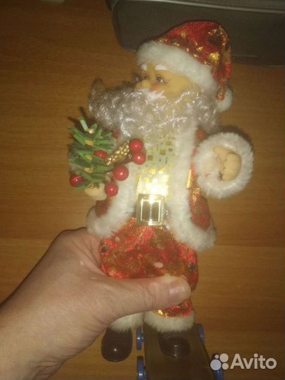 Музыкальный Дед Мороз